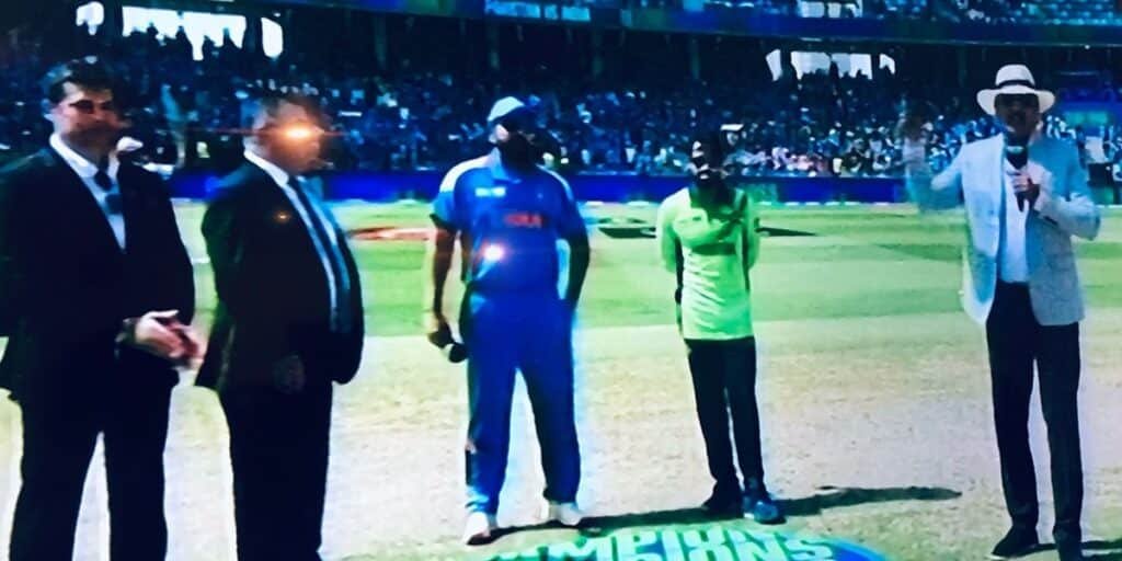 Pak vs Ind toss