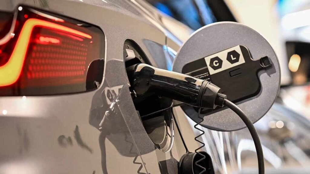 BYD shares soar as new EVs promise ultra-fast charging 