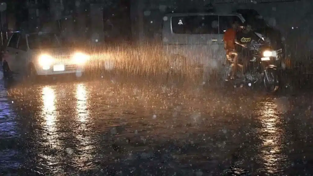 rain in lahore