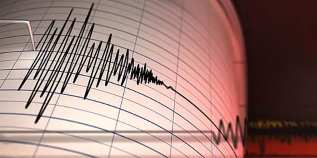 Dumb or deluded? Indian user links Karachi earthquake to last month’s airstrike