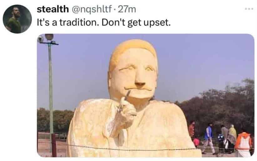 Wasim Akram statue