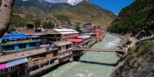 KP Govt closes hotels, bans activities along Swat River amid flood risk