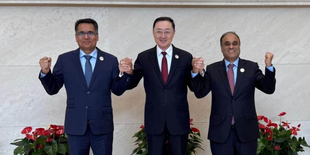 Indians Cry Foul As Pakistan-China-Bangladesh Hold Trilateral Meeting