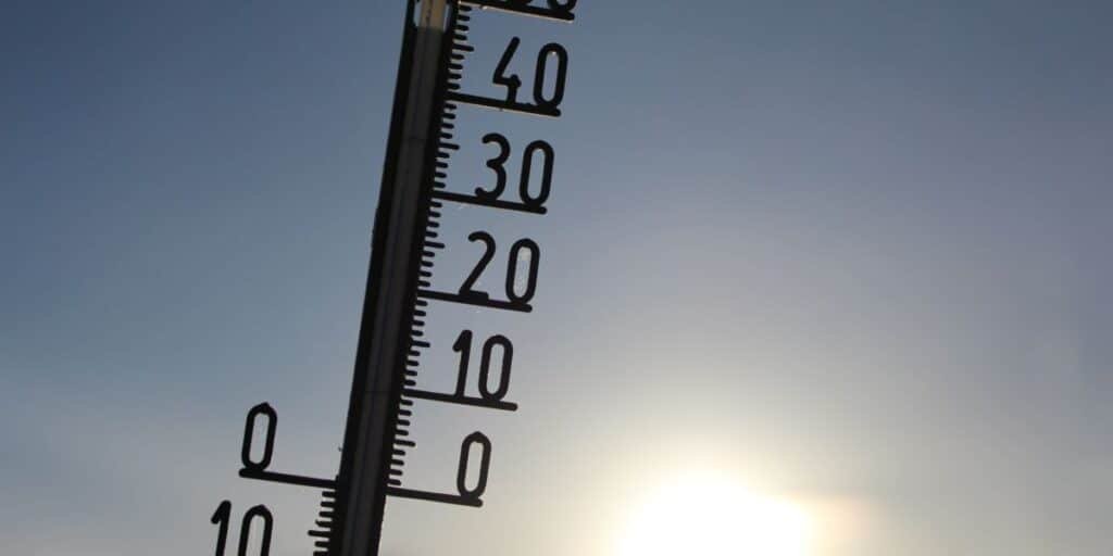Heat alerts issued across Europe as temperatures soar