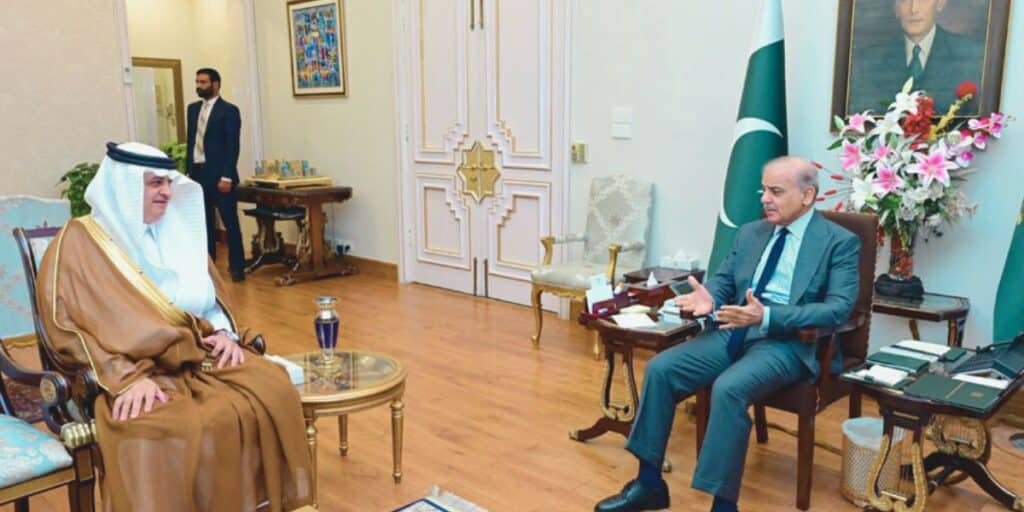 Pakistan lauds Saudi high leadership for role in regional peace mediation