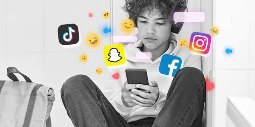 Senate introduces social media age limit bill in Pakistan