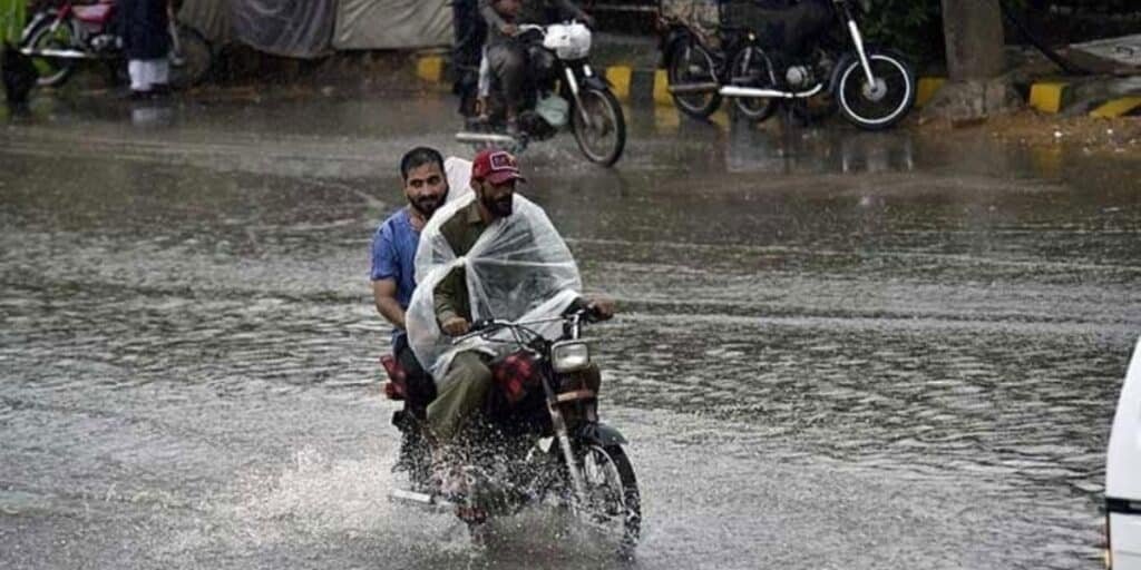 Met office issues heavy rainfall alert from July 21 to 25